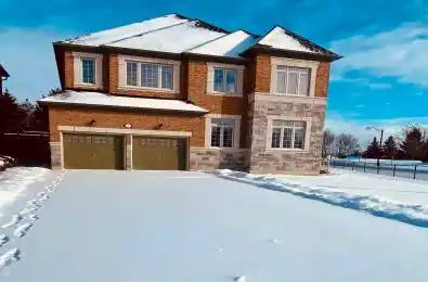 123 Mitchell Place Newmarket Ontario L3Y 0E2