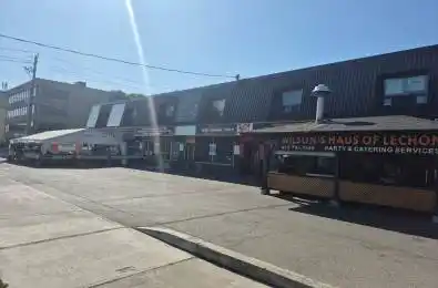 365A Wilson Avenue Unit# #216 Toronto C06 Ontario M3H 1T3