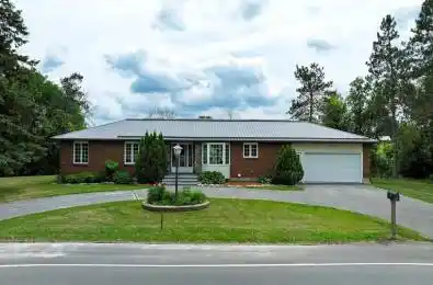 517 Donald B. Munro Drive Carp - Huntley Ward Ontario K0A 1L0