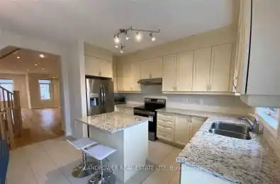 107 Gordon Circle Newmarket Ontario L3Y 0C9