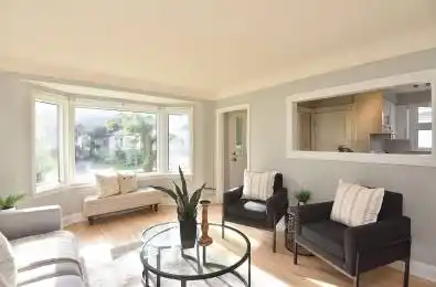 82 East 38th Street Hamilton Ontario L8V 4E5