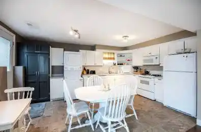 801 Tarn Court Oshawa Ontario L1J 7C9