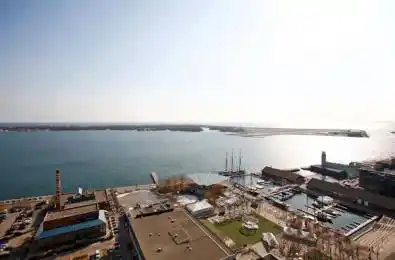 218 Queens Quay Unit# 2611 Toronto C01 Ontario M5J 2Y6