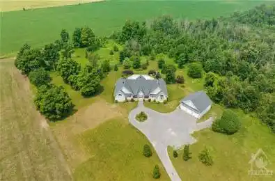 5940 BROPHY Drive Fallowfield Rd South of Ottawa Ontario K0A 2Z0