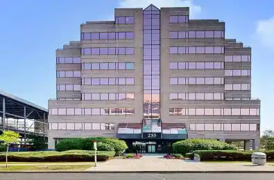 255 Duncan Mill Road Unit# 102 Toronto C12 Ontario M3B 3H9