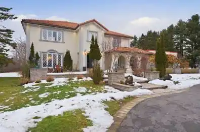 10 Bunting Court Pickering Ontario L1T 3S5