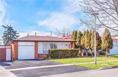 25 Glebe Crescent Brampton Ontario L6S 1E9