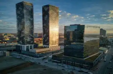 138 Downes Street Unit# 7211 Toronto C08 Ontario M5E 0E4