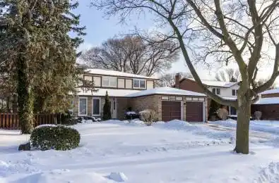 1680 HOWAT Crescent Mississauga Ontario L5J 4G5