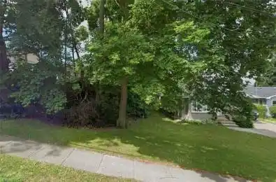 14 Weaver Street Cambridge Ontario N3C 1V8