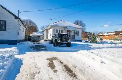 86 Gibbons Street Oshawa Ontario L1J 4X9