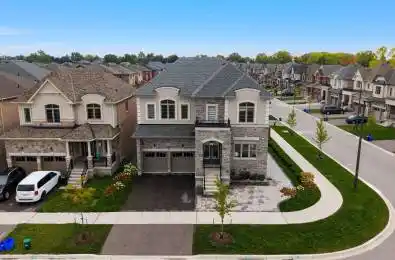 319 Danny Wheeler Boulevard Georgina Ontario L4P 0K1