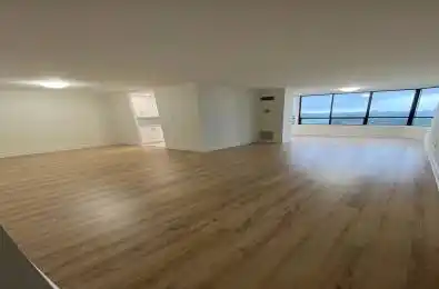 7601 Bathurst Street Unit# 1505 Vaughan Ontario L4J 4H5