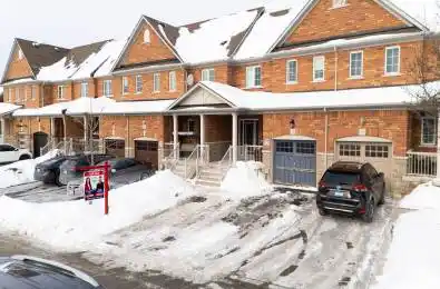 13 Burnstown Circle Brampton Ontario L6P 3M1