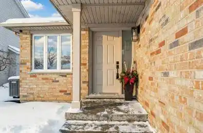 29 Juniper Crescent Strathroy-Caradoc Ontario N7G 4G4