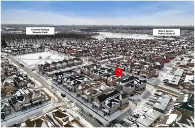 51 Albert Lewis Street Markham Ontario L6B 0Z3