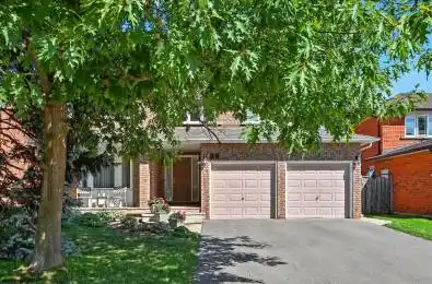 44 Inverhuron Trail Oakville Ontario L6H 5Z7