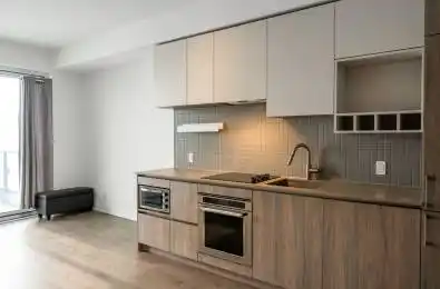 950 Portage Parkway Unit# 5208 Vaughan Ontario L4K 0J7