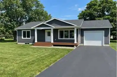 487 Hill Street Centre Wellington Ontario N1M 1H7