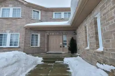17 Penvill Trail Barrie Ontario L4N 1T7