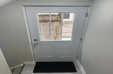 25 Solstice Drive Toronto E11 Ontario M1X 2A5