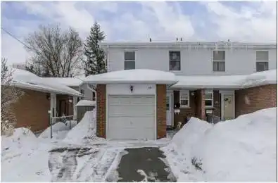 25B Cundles Road Barrie Ontario L4M 2Z6