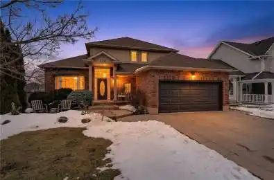 119 Dorchester Drive Grimsby Ontario L3M 5H5