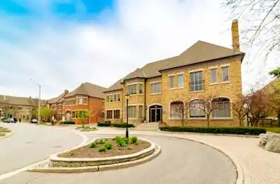 55 Village Centre Place Unit# 55-201 Mississauga Ontario L4Z 1V9