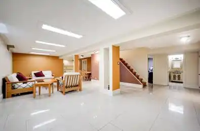 4450 Mayflower Drive Unit# Bsmt Mississauga Ontario L5R 1S6