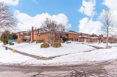 520 Mcleod Crescent Pickering Ontario L1W 3M5
