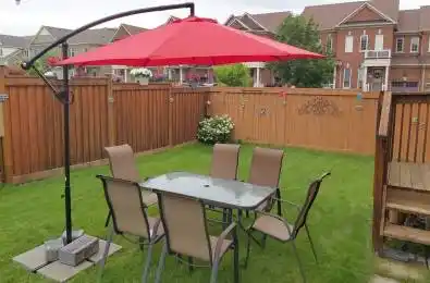 121 Fairwood Circle Brampton Ontario L6R 0X4