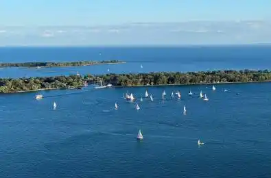 55 Cooper Street Unit# 5811 Toronto C08 Ontario M5E 0G1