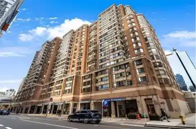 44 Gerrard Street Unit# 1701 Toronto C01 Ontario M5G 2K2