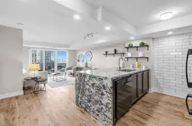 125 Village Green Square Unit# 1907 Toronto E07 Ontario M1S 0G3