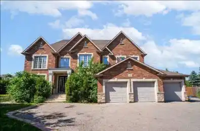 2489 Olinda Court Mississauga Ontario L5C 4P5