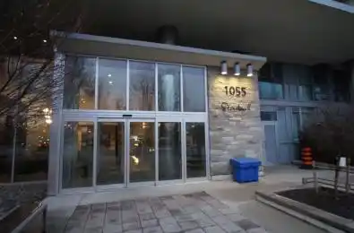 1055 Southdown Road Unit# LPH01 Mississauga Ontario L5J 0A3