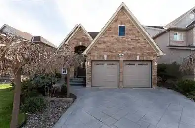 694 Gypsy Fly Crescent Mississauga Ontario L5W 1H5