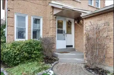 112 Fernbank Place Whitby Ontario L1R 1T2