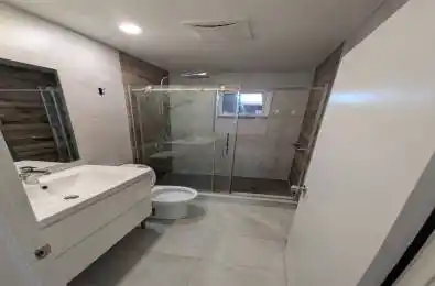 345 Centre Street Richmond Hill Ontario L4C 1B3