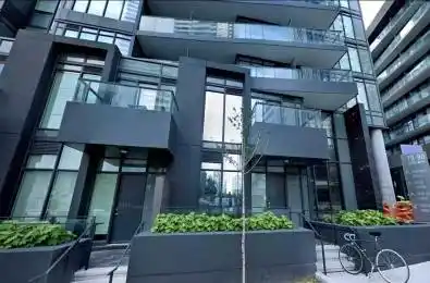 70 Queens Wharf Road Unit# Th02 Toronto C01 Ontario M5V 0J5