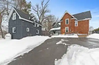 348 Donald B. Munro Drive Carp - Huntley Ward Ontario K0A 1L0