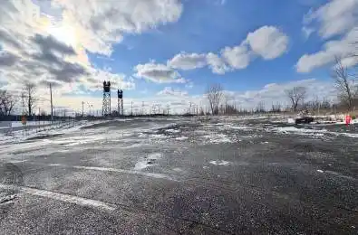 60 Glendale Avenue Niagara-on-the-Lake Ontario L0S 1J0